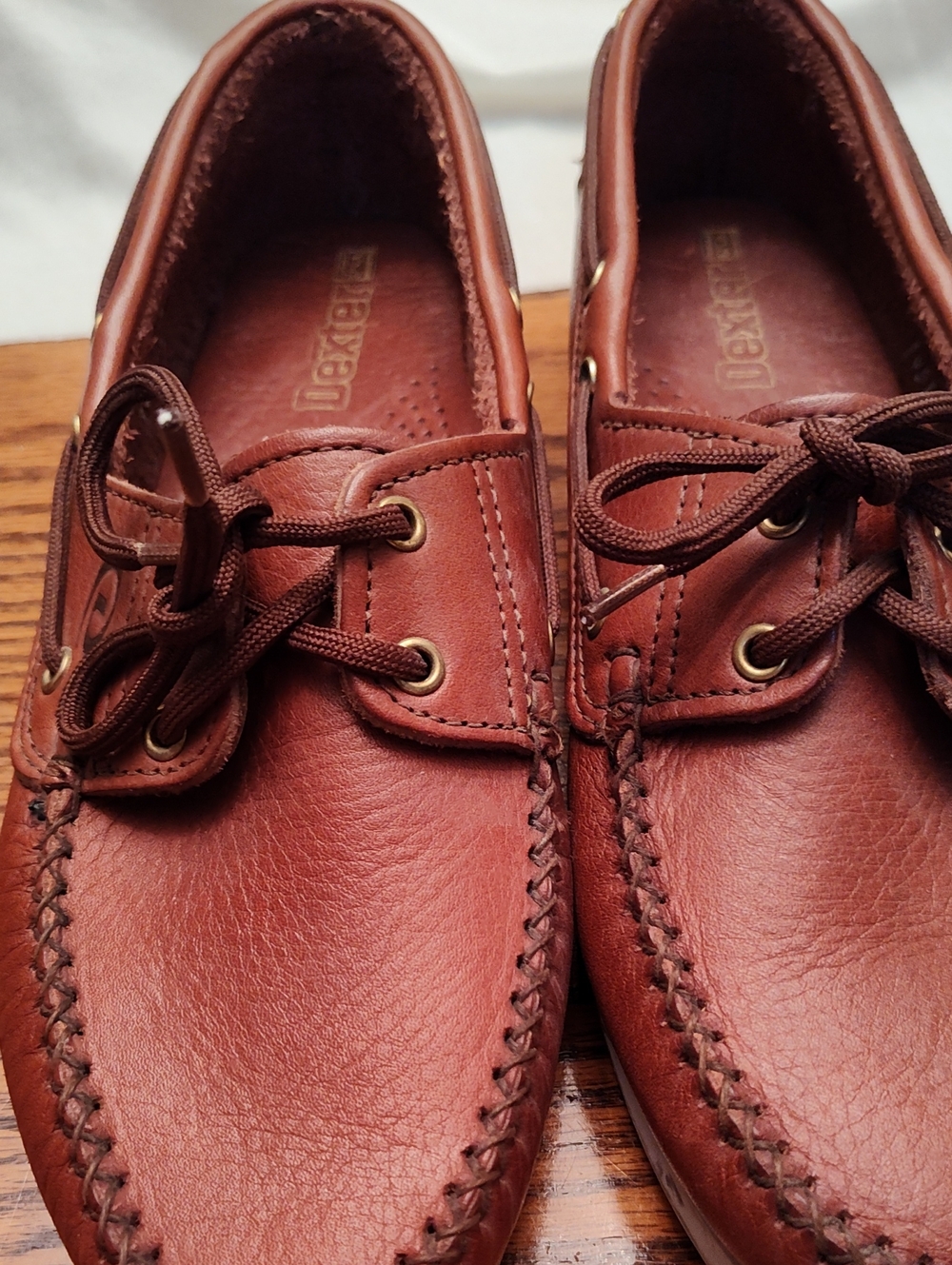 Woman's Dexter Leather Boat Shoes in Brown - Classic Lace-Up